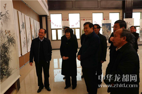 太康:举办“弘扬传统文化 倡导文明新风 走进新时代”精品美术展